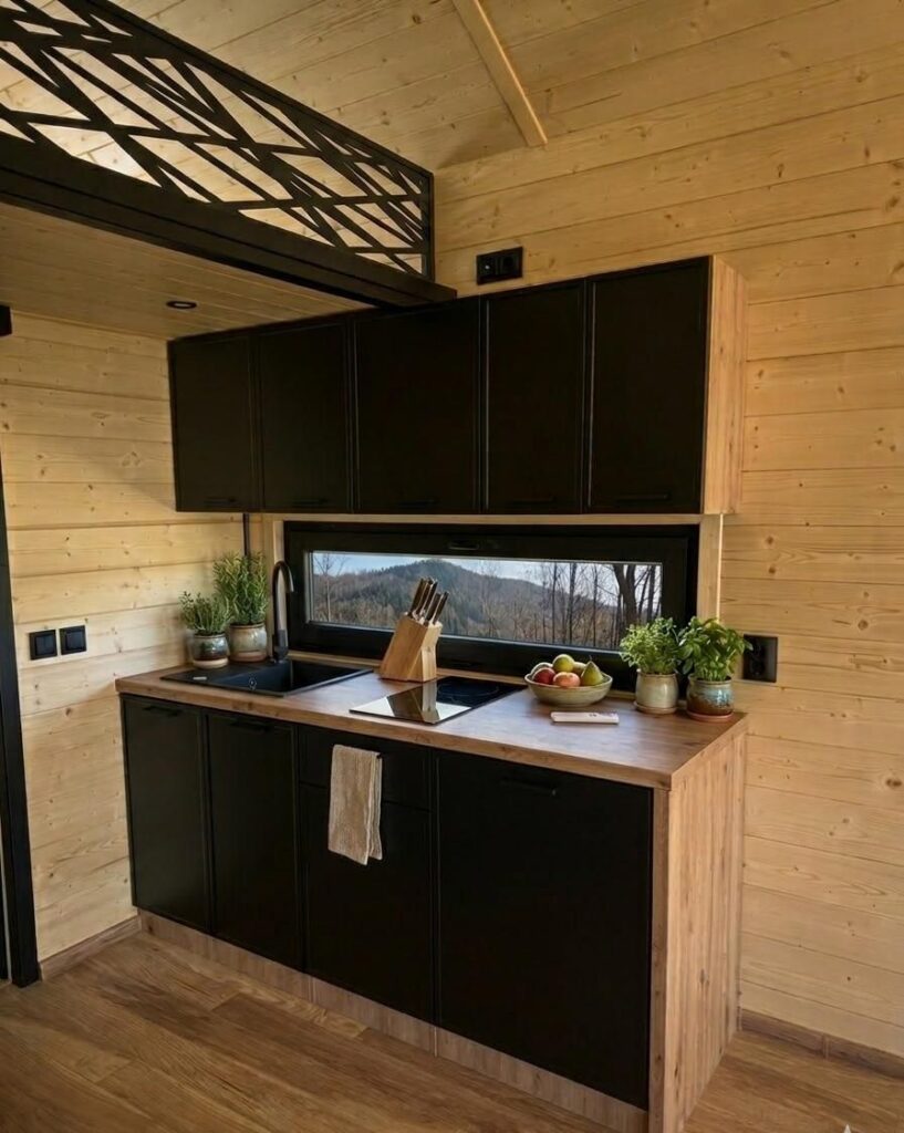 Küche im mobile haus „Mia“ von Tina House Design