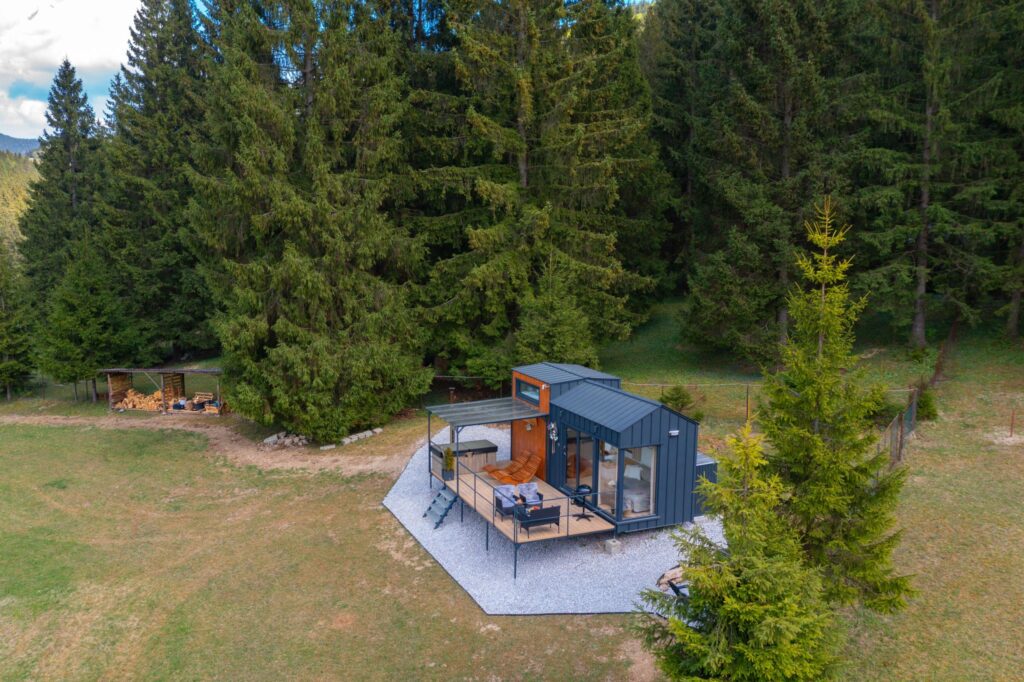 Tiny House mit Eckfenster
