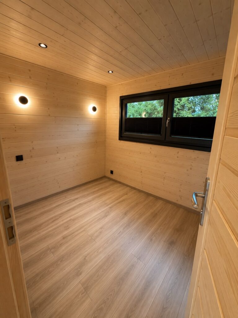 Das zweite Schlafzimmer im Modulhaus „Modular 2“