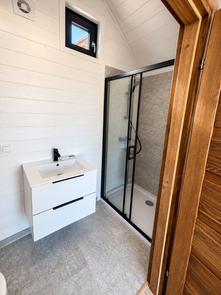 Das Badezimmer im Midi-Ferienhaus Brda